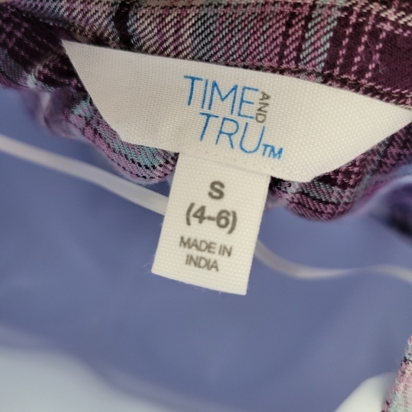 Time and Tru Women's Small Purple Plaid Long Sleeve Shirt V-neck Roll Tab Soft - Picture 5 of 6